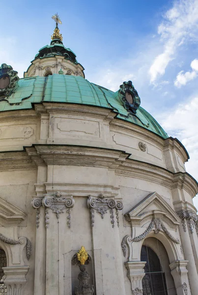 Wieża Katedry Świętego Mikołaja Pradze Architektura Starego Miasta Pradze — Zdjęcie stockowe
