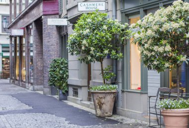 Zürih sokakları, Zürih mimarisi. Sokak fotoğrafı
