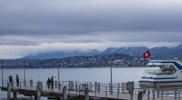 Barca Sul Lago Zurigo Molo Zurigo — Foto Stock