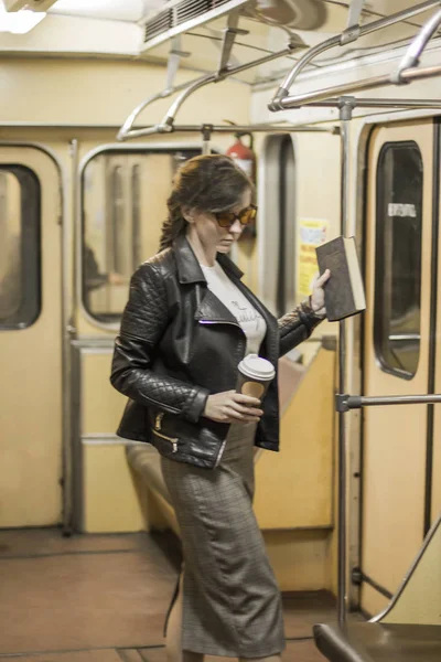 Business Woman Subway Car Cup Coffee Book Beautiful Girl Sunglasses — Stockfoto