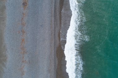 Karadeniz Sahil Kobuleti yakınındaki kıyı şeridi. Gürcistan.