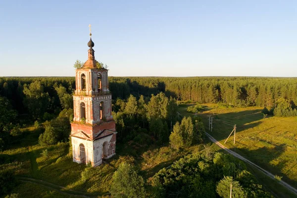 Klocktornet Den Kyrkan Nicholas Undergörarens Byn Argunovo Moskva Regionen Ryssland — Stockfoto