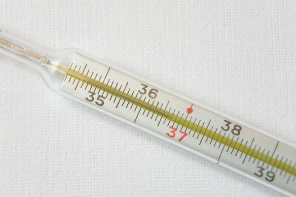 Un Thermomètre À Très Haute Température Marquage Banque D'Images et Photos  Libres De Droits. Image 15801608