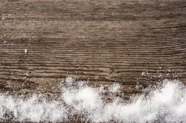 Ahşap tahta ile kar arka plan biraz. Uzay kopyalayın. Zemin