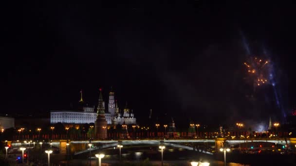 Fogos de artifício no centro de Moscou no Kremlin — Vídeo de Stock