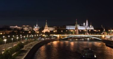 Moskova Kremlin ve setin bir yaz akşam timelapse üzerinde. 4k