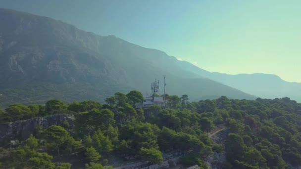 Croazia Makarska Vista Del Parco Del Pino Costiero Delle Montagne — Video Stock