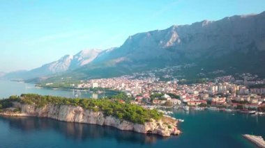 Hırvat Adriatic coast dron 4 k ile. Avrupa. Makarska
