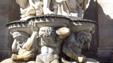 Viyana, Avusturya Eylül 2018.The Çeşme Hofburg Sarayı önünde.