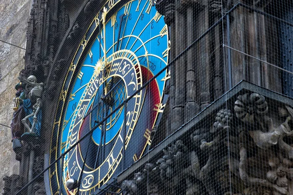 Praha. Česká republika. V Evropě. Astrologické staré hodiny — Stock fotografie