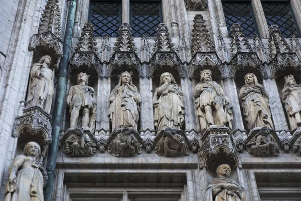 Bruxelas, Bélgica. detalhes Da fachada das casas no Grand Place e da Maison du Roi praças históricas e pontos turísticos de Bruxelas — Fotografia de Stock