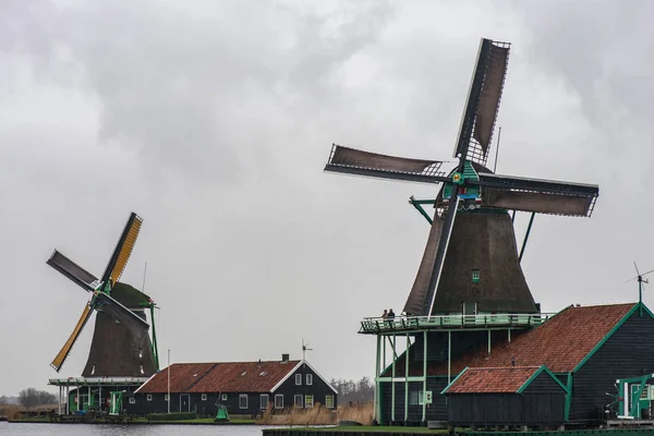 Κάτω Χώρες. Ολλανδία. Ανεμόμυλοι στο Zaanse Schans — Φωτογραφία Αρχείου