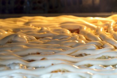 mayonez altında patates fırında etli yemek