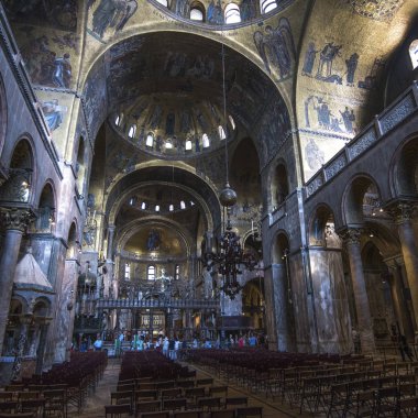 Venedik, İtalya Eylül 2018. Eski Basilica San Marco iç