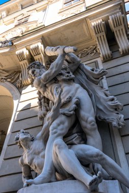 Avusturya, Viyana, Michaelerplatz. Hofburg Sarayı michaelertrakt cephe Dış duvarda heykel heykeli