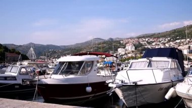 Hırvatistan Eylül 2018. Dubrovnik Limanı