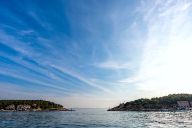 Makarska 'da Adriyatik Denizi 'ndeki liman manzarası