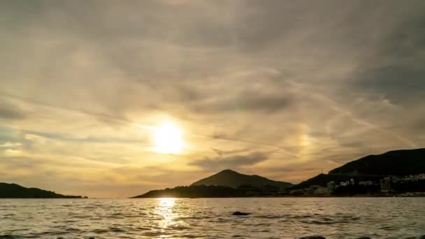 Timelapse Montenegro. Solnedgång över Budvas Riviera — Stockvideo