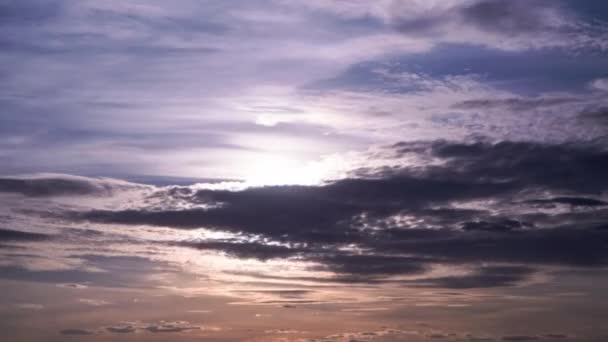 Tijdspanne van de hemel. zonsondergang boven de zee — Stockvideo