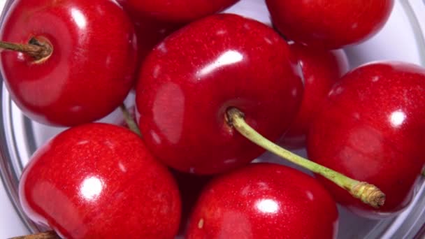 Close-up de cereja doce. rotação de cerejas vermelhas — Vídeo de Stock