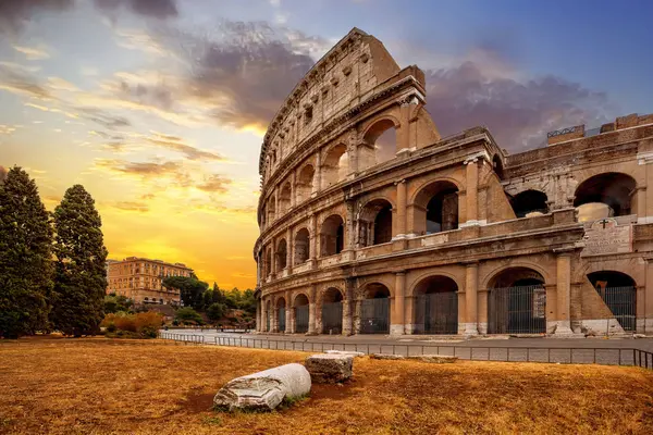 Roma Talya Daki Kolezyumun Güzel Manzarası — Stok fotoğraf