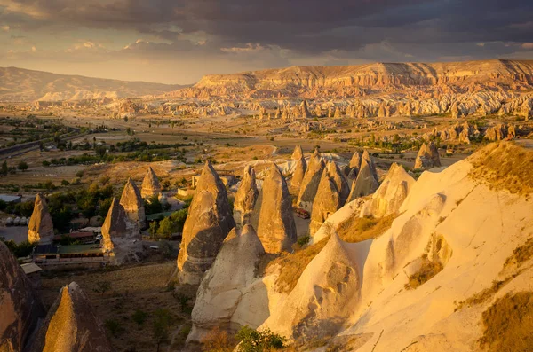 Festői Kilátással Naplemente Völgyre Cappadocia Törökország — Stock Fotó