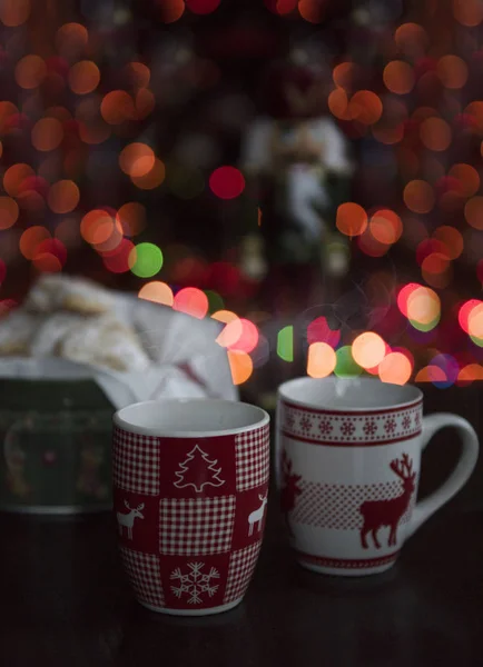 Two Christmas Mugs Front Christmas Tree — Stock Photo, Image