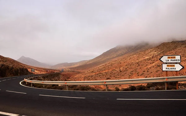 Camino Través Del Paisaje Montaña Fuerteventura Islas Canarias España — Foto de Stock