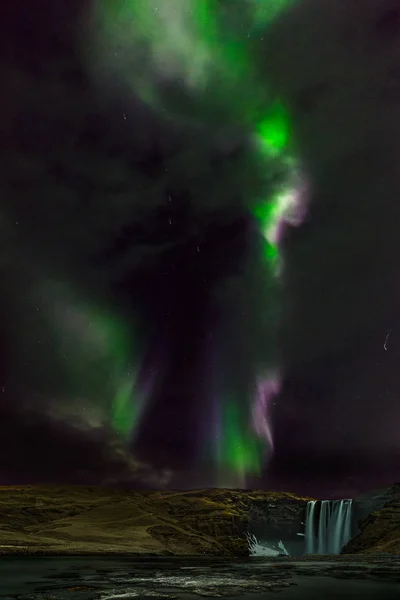 Scenic View Northern Lights Skogarfoss Waterfall Southern Region Iceland — Stock Photo, Image