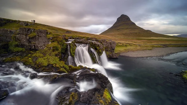 Γραφική Θέα Ανατολή Του Ηλίου Στο Kirkjufellsfoss Grundarfjordur Δυτική Ισλανδία — Φωτογραφία Αρχείου