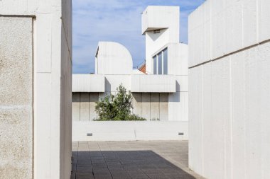 Joan Miro Vakfı, Fundacio Miro, Josep Lluis Sert Montjuic Barcelona park tarafından tasarlanmış bina dış. İspanya.