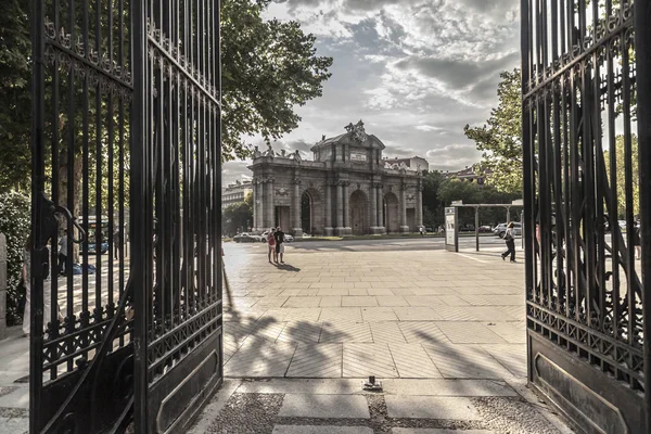 Porta Entrada Para Parque Parque Del Retiro Puerta Alcala Madrid — Fotografia de Stock
