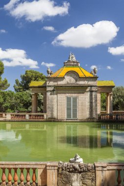 Labirent parc, Parc del Laberint Horta. Eski bahçe şehir, 1792 yılında Domenico Bagutti.Barcelona.Spain tarafından tasarlanmıştır.