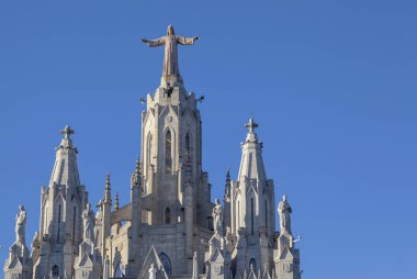 Mimarlık, dini yapı, Sagrat Cor Tapınağı yazan Enric Sagnier i Villavecchia. Tibidabo- Parc de Collserola. Barselona.