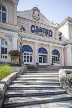  Kumarhane. Vernet-les-Bains, pyrenees Köyü, spa ve termal turistik hedef. Fransa.