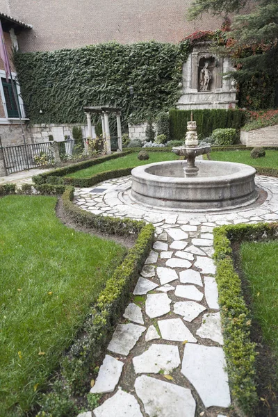 Maison Musée Cervantes Vue Sur Jardin Valladolid Espagne — Photo