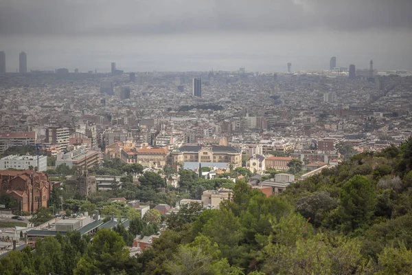 从巴塞罗那 Collserola 山的眺望看一般城市景观 — 图库照片