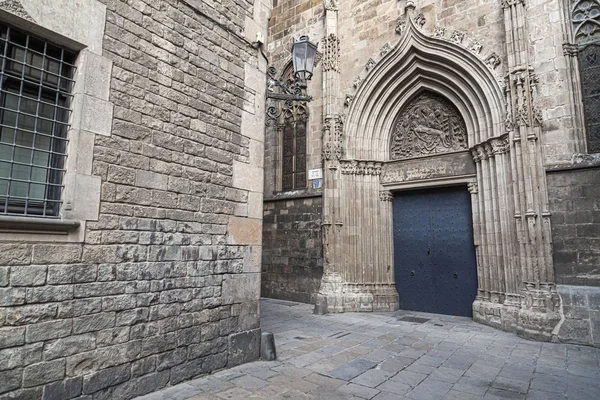 Cattedrale di Barcellona, Spagna. Quartiere gotico . — Foto Stock