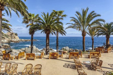 Lloret de Mar Akdeniz'de bar terası, Costa Brava, Katalonya, İspanya.