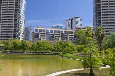 Diagonal Mar park, Enric Miralles ve Benedetta Tagliabue tarafından tasarlanmıştır. Barselona, Katalonya, İspanya.