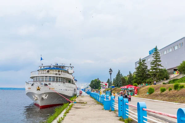 Saratov Russia July 2018 Three Deck Passenger Ship Caesar Pier — Stock Photo, Image