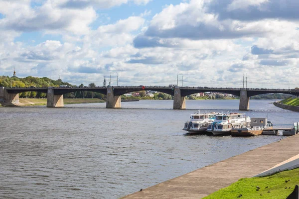 Embankment River Volga Tver Russia Autumn Sunny Day Pleasure Boats — Stock Photo, Image