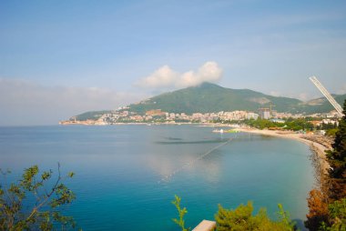 Karadağ, gündüz plajlarına görünümünü