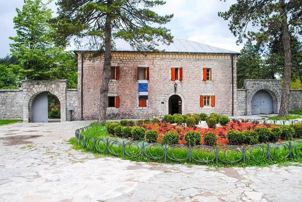 Rahat courtyard house Cetinje, Karadağ yakınındaki.