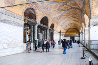 Türkiye, Istanbul - 08 Ocak 2013: Aya Sophia Mosque ziyaret Ortodoks hacılar