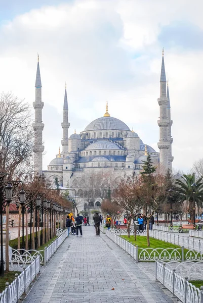 Istanbul Aya Sophia Mosque Januari 2013 Ortodoxa Pilgrimer Som Besöker — Stockfoto
