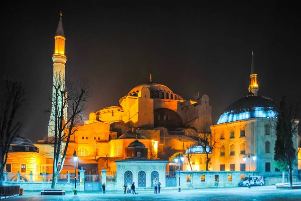 Τουρκία Κωνσταντινούπολη Ιανουαρίου 2016 Κεντρική Πλατεία Της Πόλης Νυχτερινή Ζωή — Φωτογραφία Αρχείου