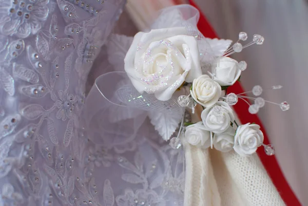 Vestido Novia Decorado Con Delicada Flor — Foto de Stock