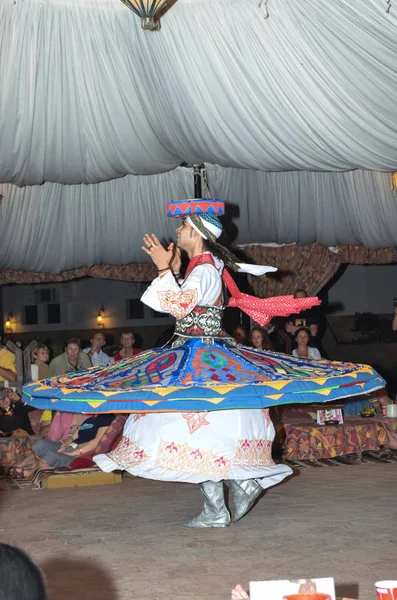 Ägypten Sharm Sheikh Dezember 2013 Tänzerin Tritt Für Hotelgäste Auf — Stockfoto