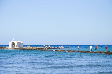 Yunanistan, Georgioupolis - 14 Temmuz 2014: Hacı Aziz Nikolaos Kilisesi ziyaret etti.